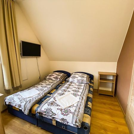 Osrodek Wczasowo-Kolonijny Gron Bed & Breakfast Bialy Dunajec Bagian luar foto