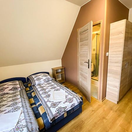 Osrodek Wczasowo-Kolonijny Gron Bed & Breakfast Bialy Dunajec Bagian luar foto